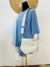 Load image into Gallery viewer, Linen Mini Tote