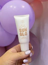 Load image into Gallery viewer, TMLL Sun Glo Tinted Moisturizer