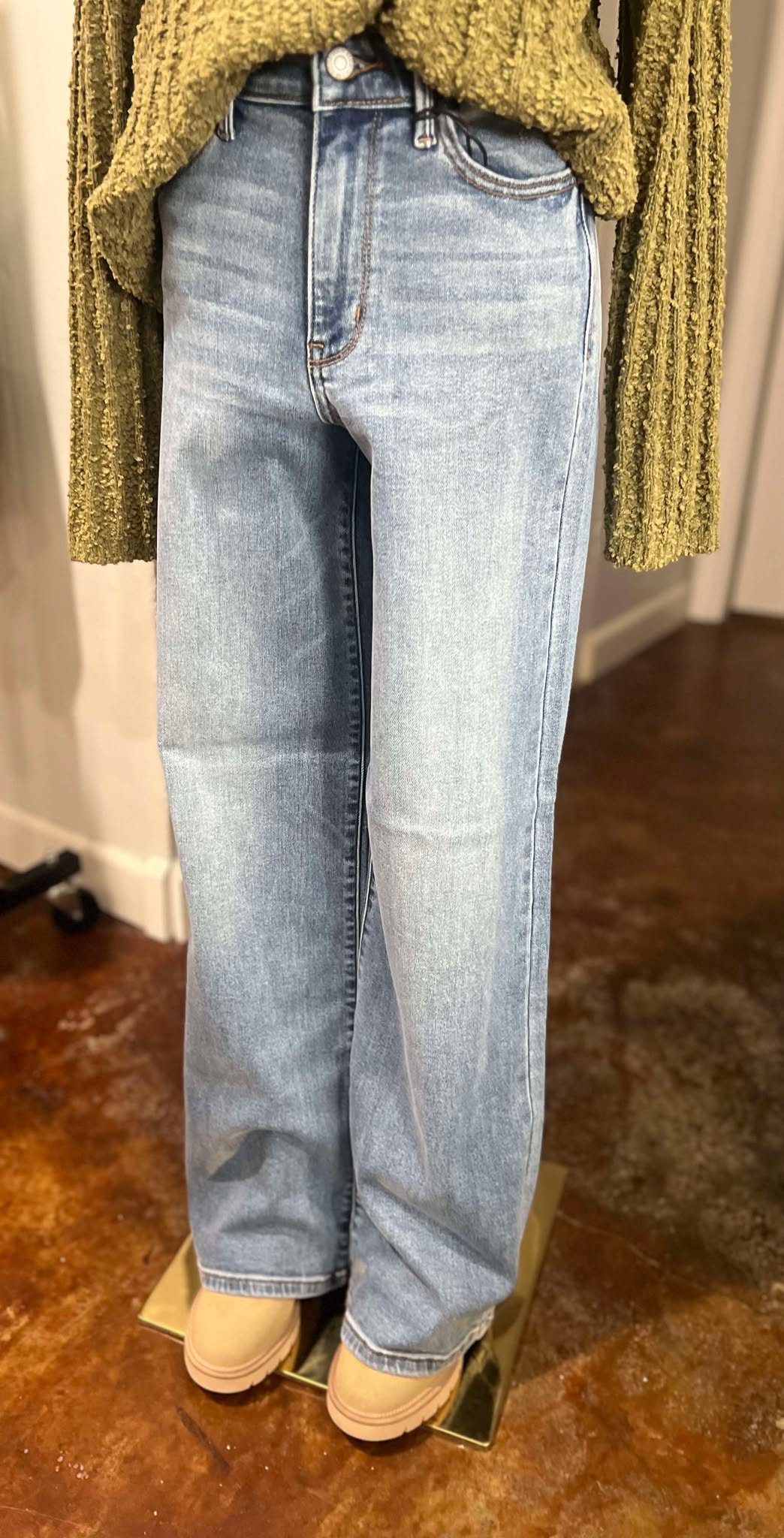 Judy Blue High Waisted Retro Wide Leg Medium Wash Jeans