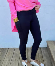 Load image into Gallery viewer, Black Fleece Lined Leggings with Pockets
