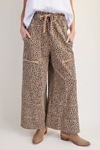Load image into Gallery viewer, Easel Cheetah Wide Leg Pants
