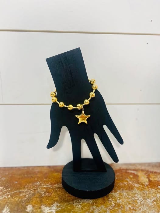 Gold Chunky Star Bracelet