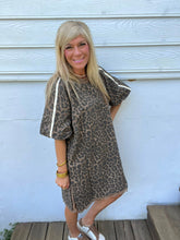 Load image into Gallery viewer, Leopard Puff Sleeve Dress
