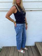 Load image into Gallery viewer, Lovervet High Rise Slim Barrel Jeans
