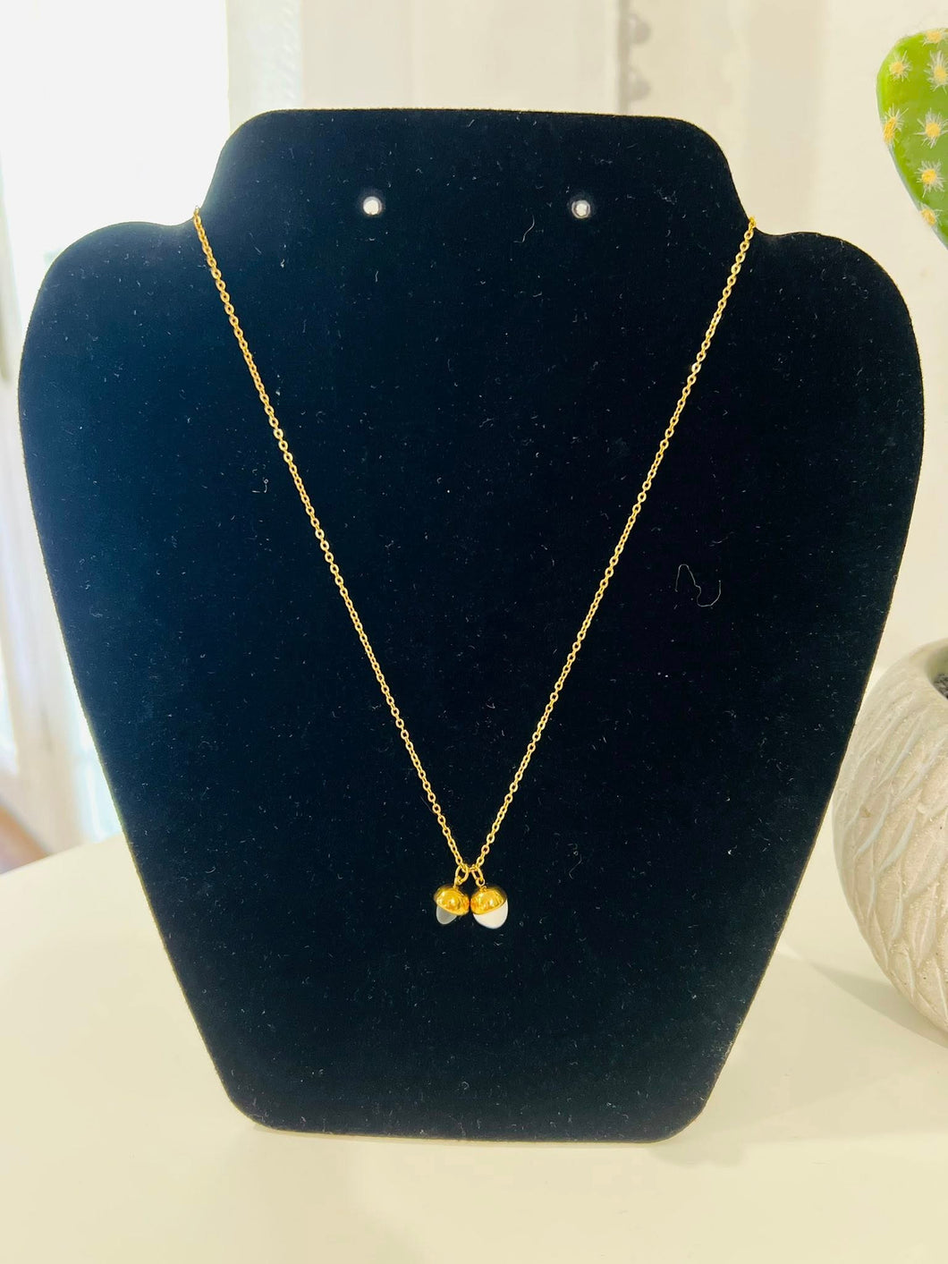 Black + White Pendant Necklace