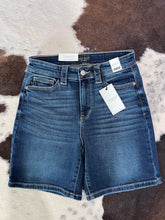 Load image into Gallery viewer, Judy Blue Super Stretchy High Rise Dark Wash Shorts
