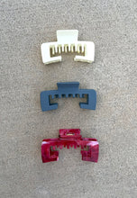 Load image into Gallery viewer, Hat Claw Clips
