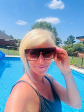 Load image into Gallery viewer, Luxe Sunnies
