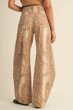 Load image into Gallery viewer, Anniewear Deer Print Baggy Barrel Jeans
