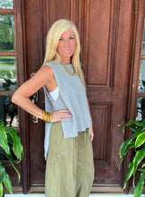 Load image into Gallery viewer, Heather Gray High-low Hem Oversized Sweater Tank
