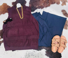 Load image into Gallery viewer, High-low Hem Oversized Sweater Tank
