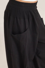 Load image into Gallery viewer, Elastic Waistband Barrel Joggers
