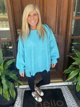 Load image into Gallery viewer, Oversized Exposed Seam Cozy Pullover
