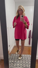 Load and play video in Gallery viewer, Easel Oversized Pocket Tee
