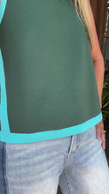 Load and play video in Gallery viewer, Two Tone Side Panel Stretch Barrel Crop Jeans by Anniewear
