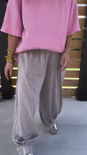 Load and play video in Gallery viewer, Stone Mineral Wash Cotton Balloon Pants

